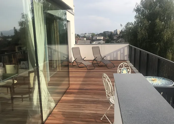 Sunny Terraces Rose Valley, 住宿加早餐酒店