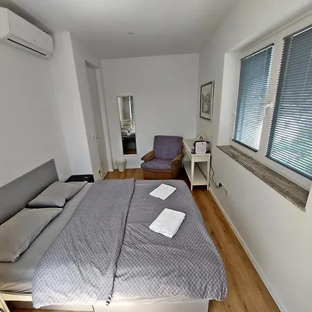 Sunny Terraces Rose Valley, 3* Liubliana