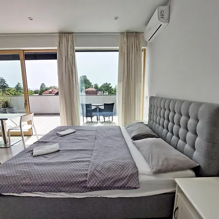 Sunny Terraces Rose Valley, Alojamento de Acomodação e Pequeno-almoço