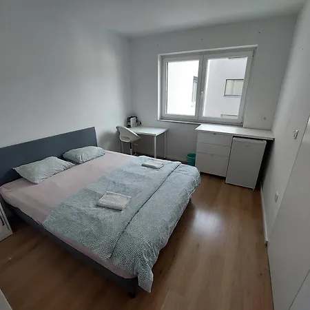 Sunny Terraces Rose Valley, Alojamento de Acomodação e Pequeno-almoço 3*