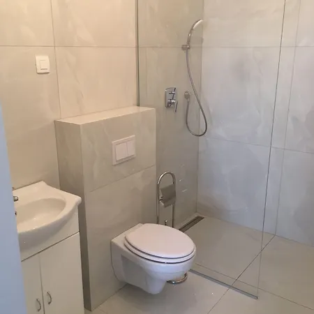 Sunny Terraces Rose Valley, Alojamento de Acomodação e Pequeno-almoço 3*