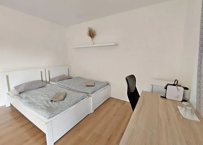 לינה וארוחת בוקר Sunny Terraces Rose Valley,