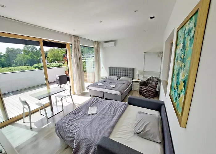 Sunny Terraces Rose Valley, فندق مبيت وإفطار