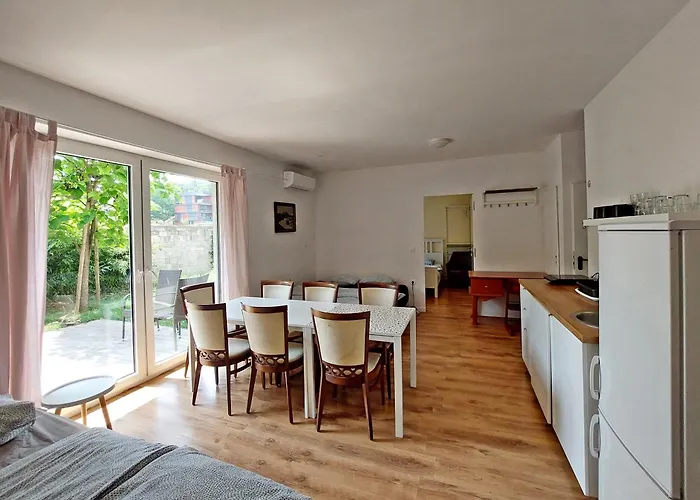 Sunny Terraces Rose Valley, 3* 류블랴나