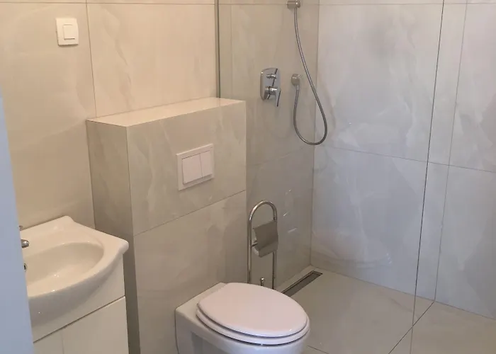 Sunny Terraces Rose Valley, فندق مبيت وإفطار 3*