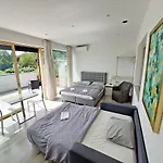 Sunny Terraces Rose Valley, 住宿加早餐酒店