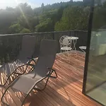 Sunny Terraces Rose Valley, 住宿加早餐酒店 卢布尔雅那